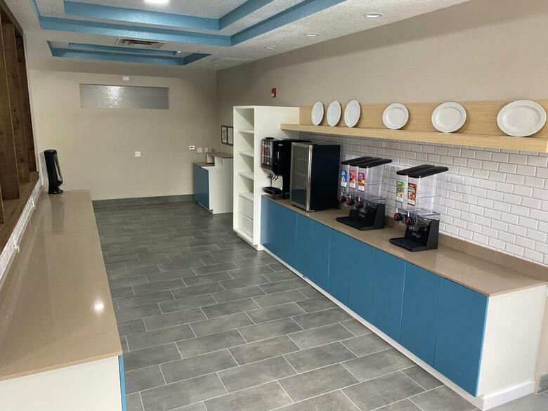 Hotel Holiday Inn Express Tampa Stadium Apt