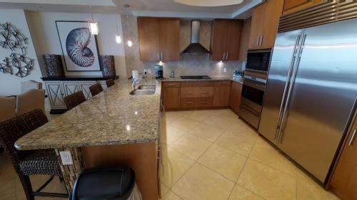 Turquoise Place C1504