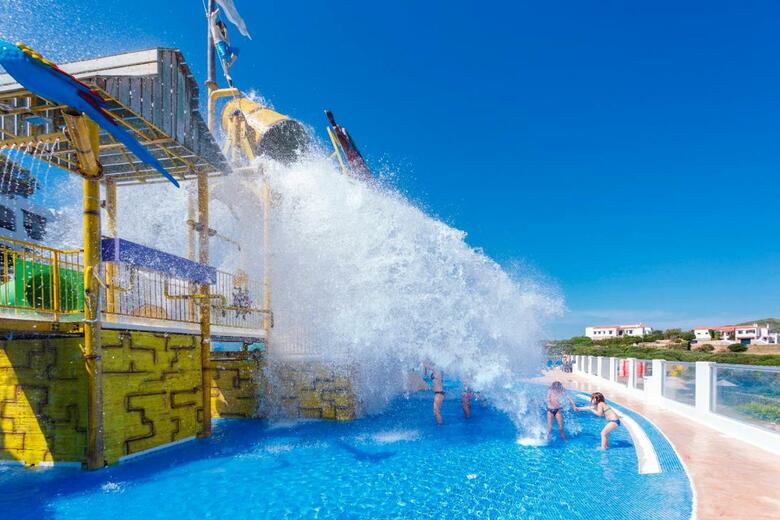Aparthotel Fergus Club Carema Splash