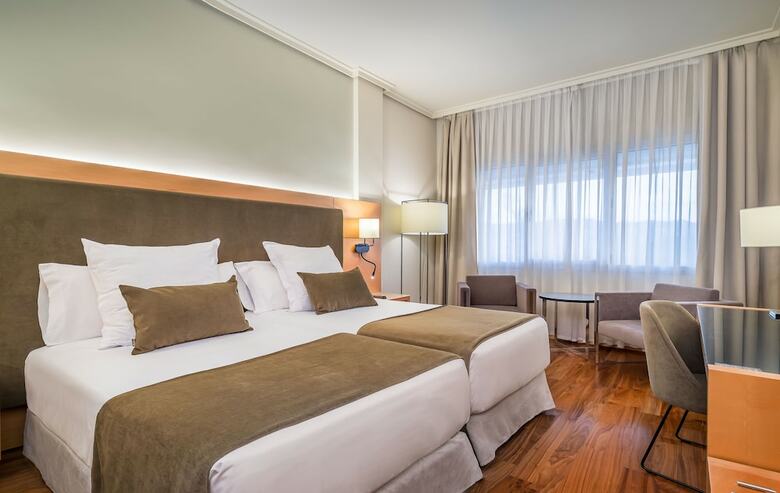 Hotel Barcel� Murcia Siete Coronas