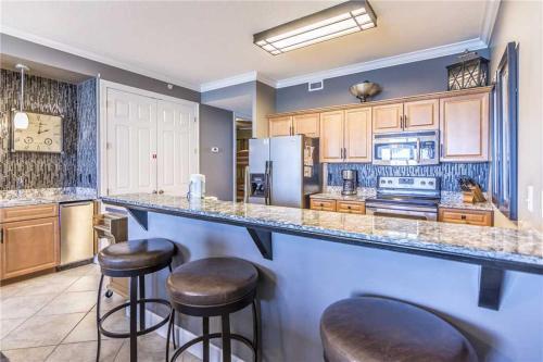 Grand Pointe 605 Home