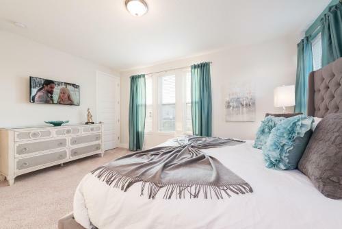 Encore Fantasy Eight-bedroom Villa