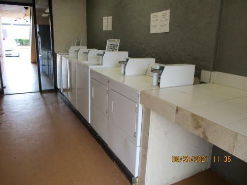 Hotel Quality Inn & Suites By The Lake