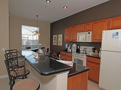 Tosteth Street Villa 7769