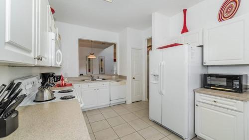 Comrow Dwelling 7738
