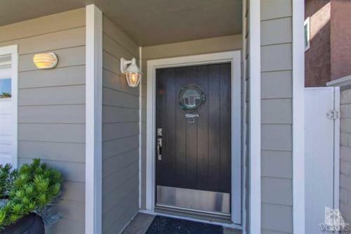 4121 O -751505 Blue Water Horizon Beach House