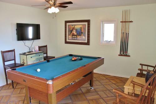 1505o - 657639 Silverstrand Beach