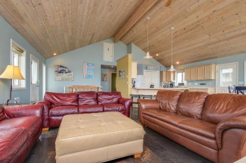 The Kiwanda Surf House