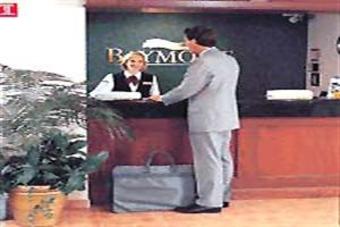 Hotel Baymont Inn And Suites Detroit Romulus