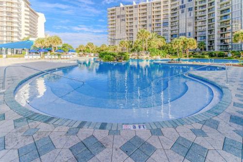 Edgewater Golf Villa #1209