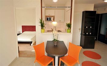 Hotel Park & Suites Confort Thonon Les Bains Apartments