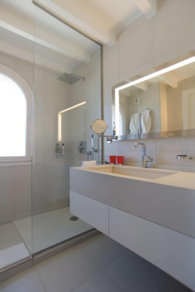 Hotel Genovese