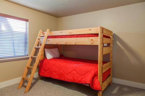 Bear Hollow Home #5557