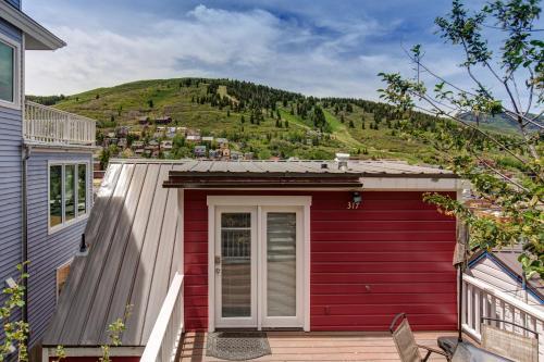 Ontario Park City Bungalow Cabin