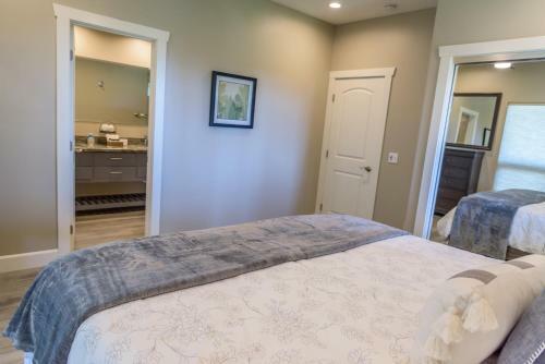 Deer Mountain Retreat