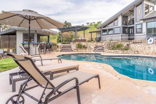 Deer Mountain Retreat