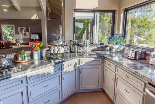 Deer Mountain Retreat