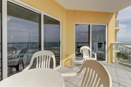Beachy Beaut At Emerald Isle