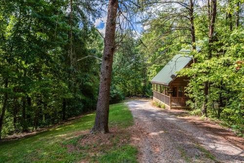 Bonnie Lass 3 Bedroom Cabin With Fire Pit