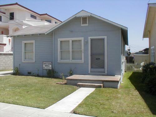 340 Hollister Two-bedroom Holiday Home