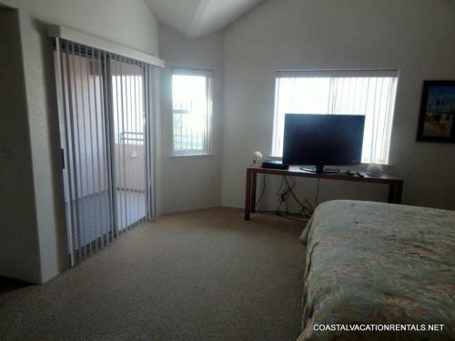 233 Park Two-bedroom Apartment