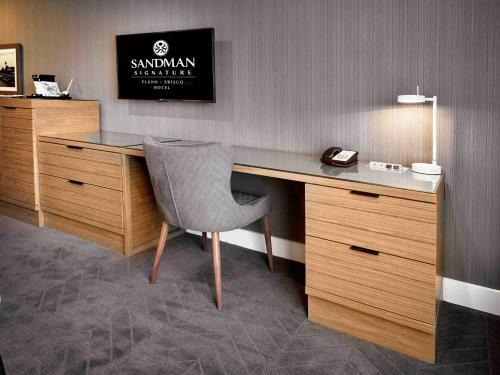 Sandman Signature Plano-frisco Hotel