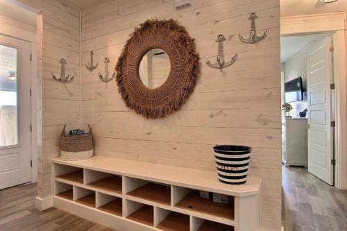 Cinnamon Shore- Oceanaire 196 Ro