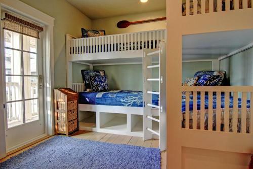 Cinnamon Shore- The Veranda 141 Be