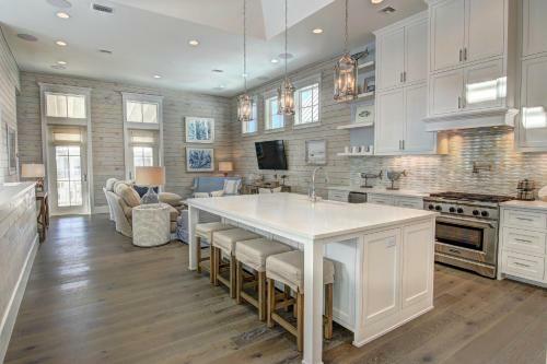Cinnamon Shore- Merroway Cove 223 Be
