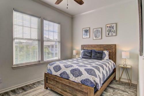 Cinnamon Shore- The Love Shack 116 St