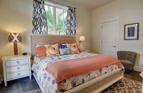 Cinnamon Shore- Lollygag 107 St
