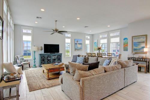 716 Sunrise Ave Home