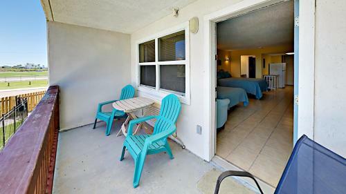 Apartamento 123 Sea Breeze - One Bedroom Condo