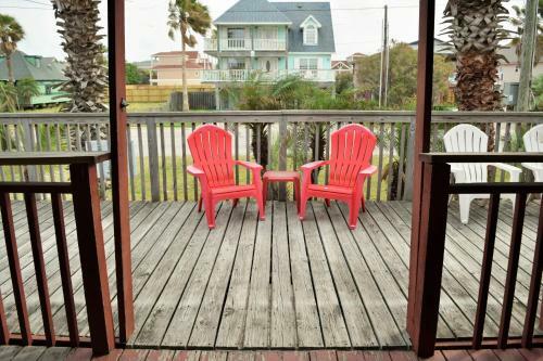 Beach House - Two Bedroom Home