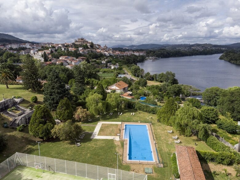 Hotel Parador De Tui