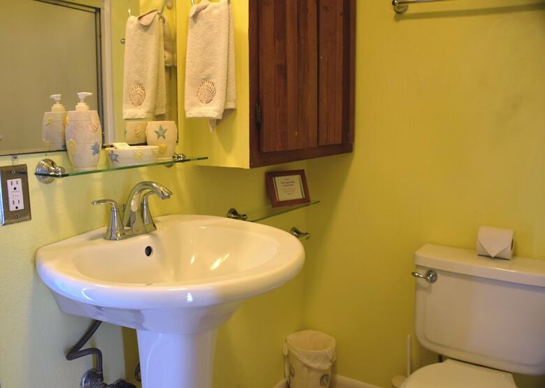 Deckhouse - Two Bedroom Home