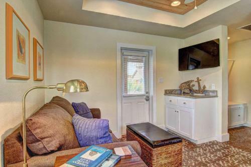 Rnr Cottage