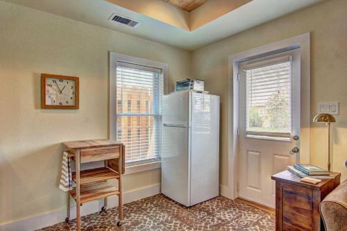 Rnr Cottage