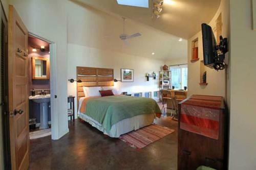 Hostal Everett Street Vacation Rentals
