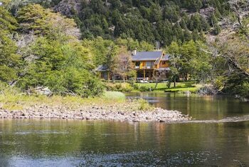 Rio Hermoso Hotel