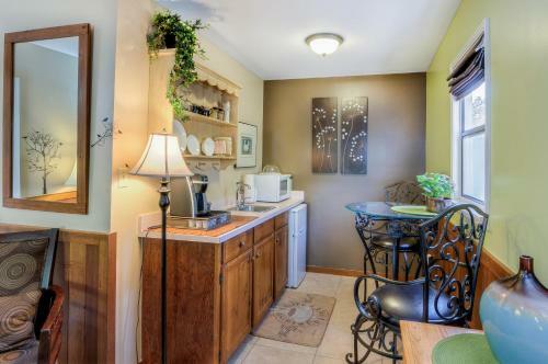 Prescott Pines Inn Bed And Breakfast