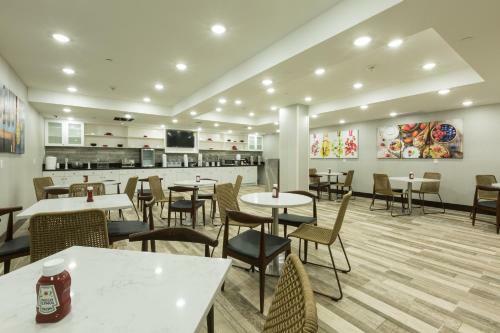 Hotel Ninety Five - Jfk Airport