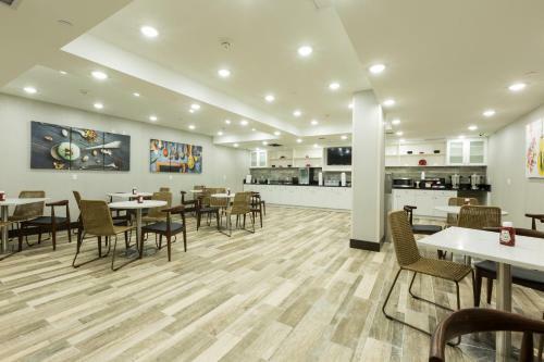 Hotel Ninety Five - Jfk Airport