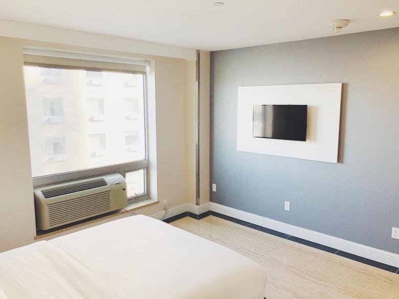 Mayflower Boutique Hotel