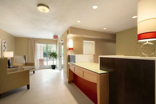 Hotel Hawthorn Suites By Wyndham-raleigh/cary