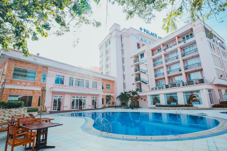 Palace Hotel