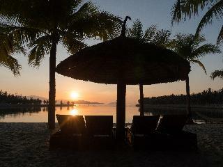 Hotel Diamond Bay Resort