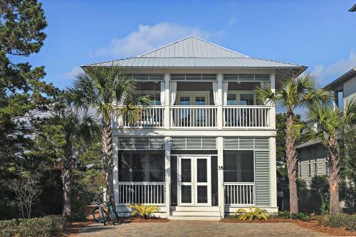 Seas The Day At Seacrest Home