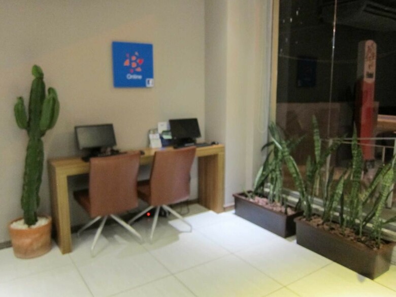 B Hotel