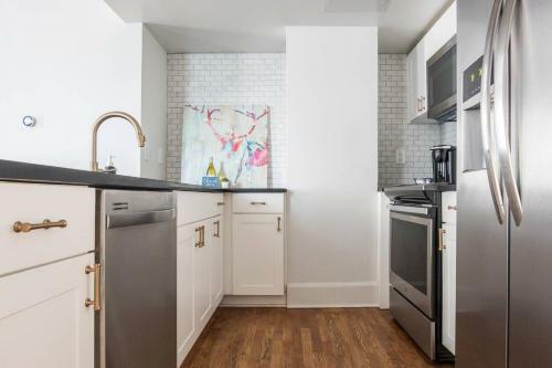 Apartamento Best Location Near Riverwalk! 1br Apt W/ Parking